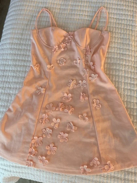 Women's Pink Floral Appliqué Mini Dress - Picture 2 of 3